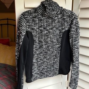 Nike pro hyper warm cowl neck. Size M